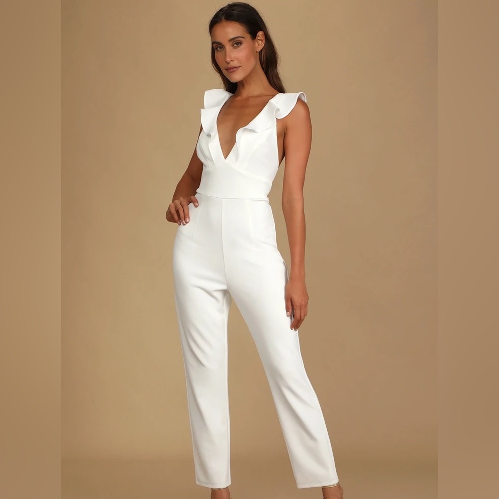 LULUS NEW WITH TAGS: Leilani white ruffled jumpsuit
